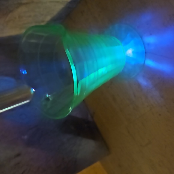 1930 Green Depression Uranium Glass Block Optic Creamer & Sugar - Picture 14 of 15